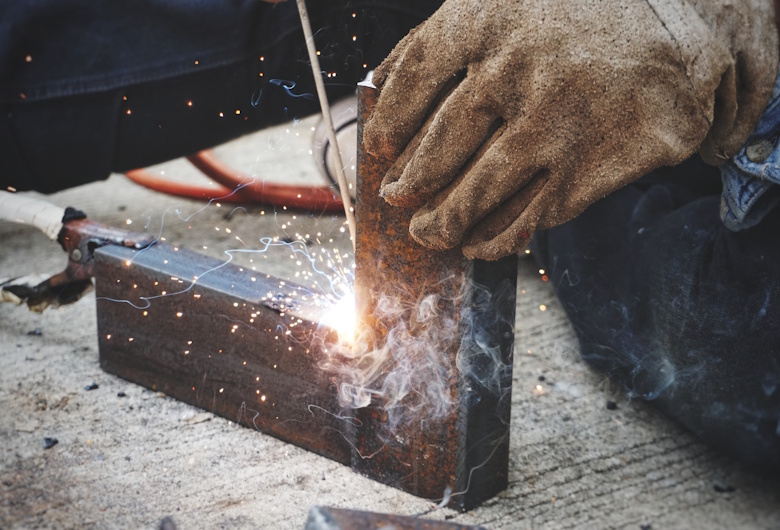 Kontraktor-Signage-Digital-Printing-untuk-Toko-Kantor-dan-Mall-Ini-Rekomendasinya-Melatidisain